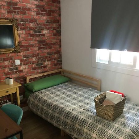 Practical Room: Barcelona-Fira-Airport Οσπιταλέτ ντε Λιοβρεγάτ Εξωτερικό φωτογραφία